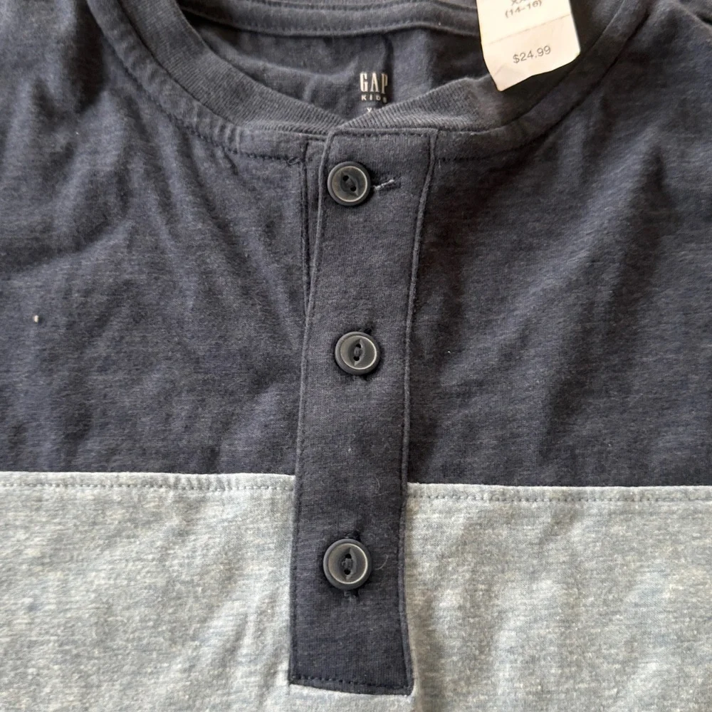 Gap kids T-shirt
